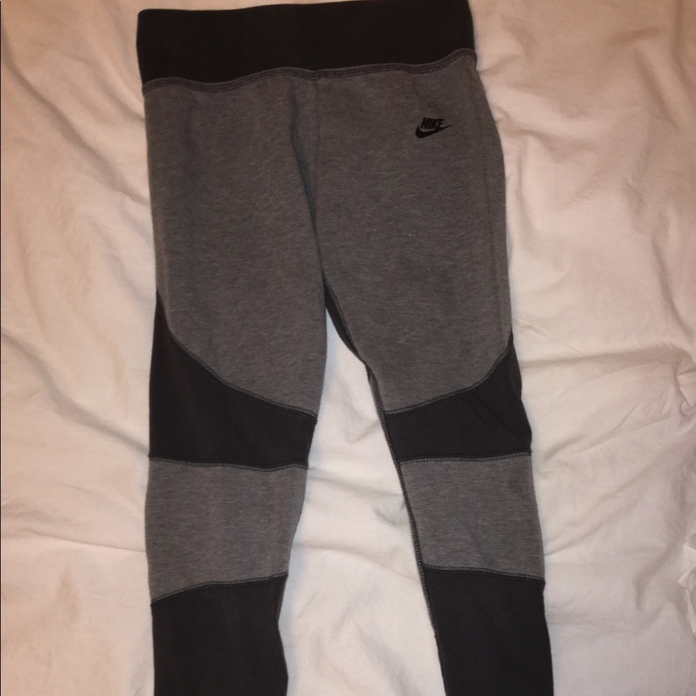 Nike grey and black leggings
